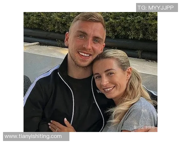 足球明星初恋情深缘浅终成眷属的浪漫爱情故事